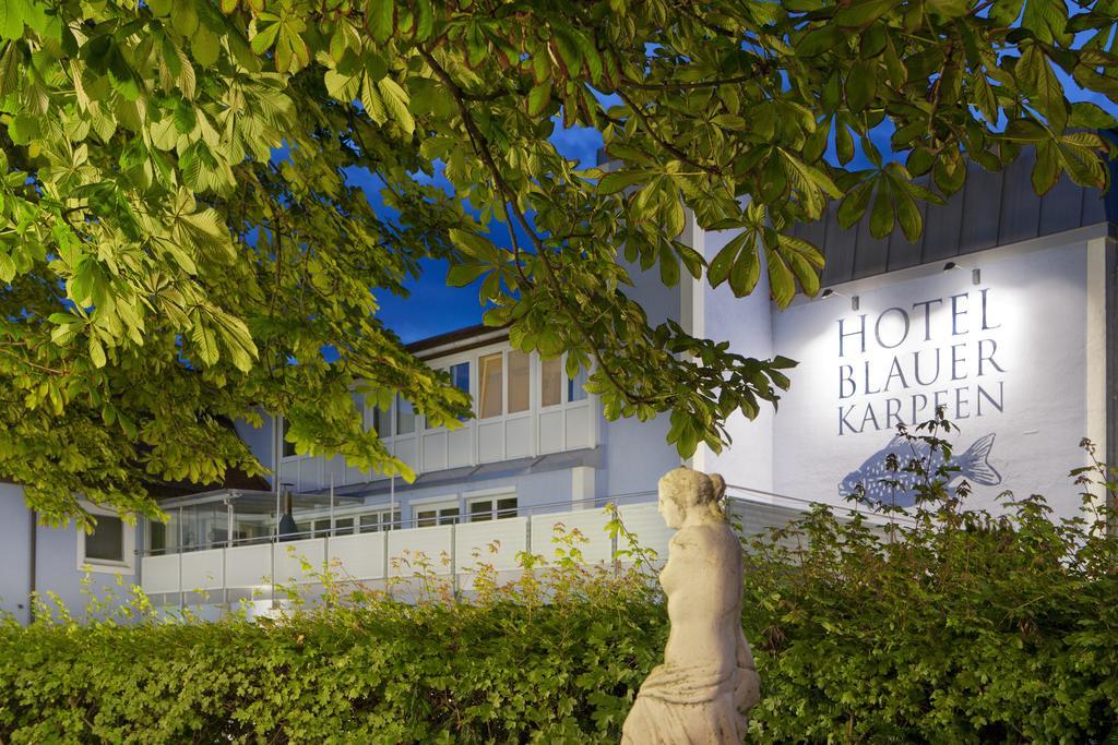 Hotel Blauer Karpfen Oberschleissheim Exterior photo